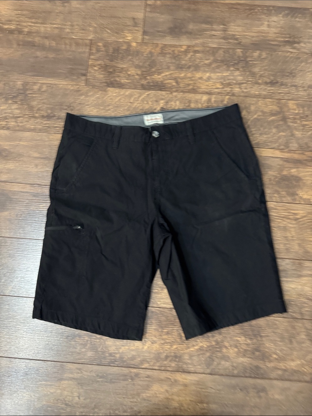 Weatherproof Black Men's Trail Cargo Shorts with Zip Pocket
